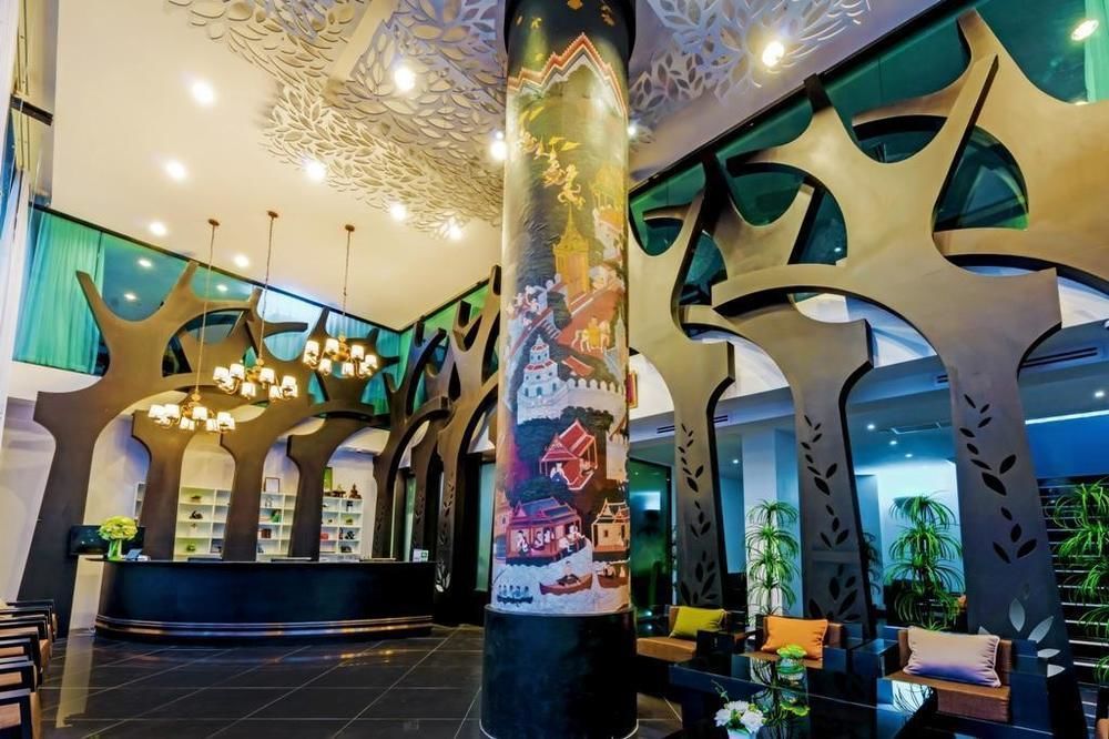 Raha Grand Hotel Patong Exterior photo